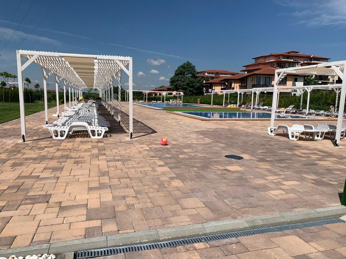 Apartcomplex Chateau Aheloy Dış mekan fotoğraf
