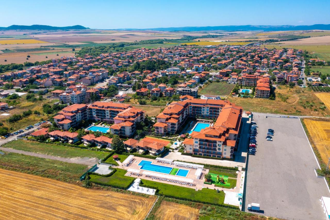 Apartcomplex Chateau Aheloy Dış mekan fotoğraf