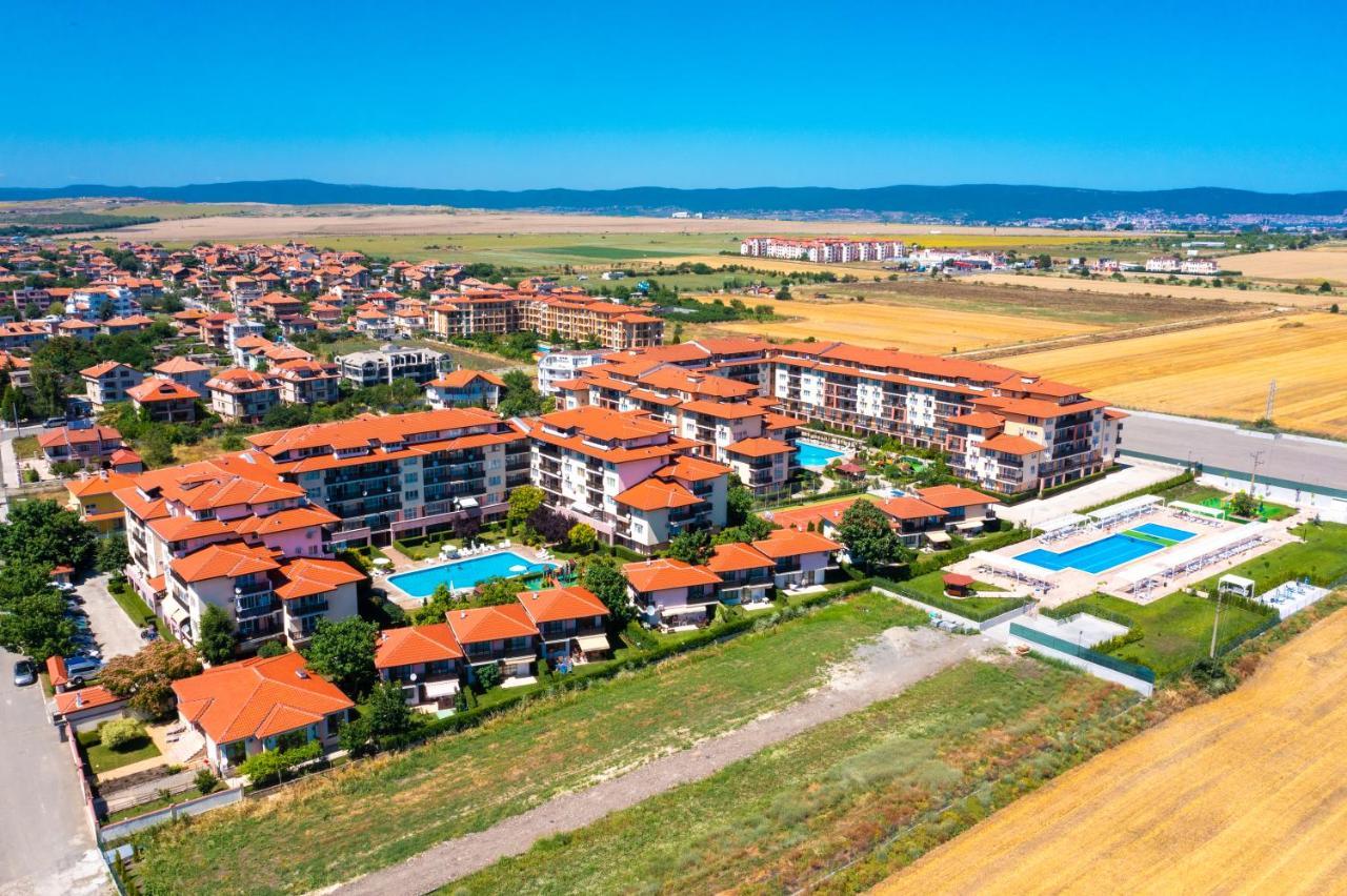 Apartcomplex Chateau Aheloy Dış mekan fotoğraf